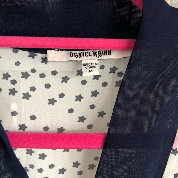 🌈FREE *Daniel Rainn sheer top with ties - Picture 2 of 4